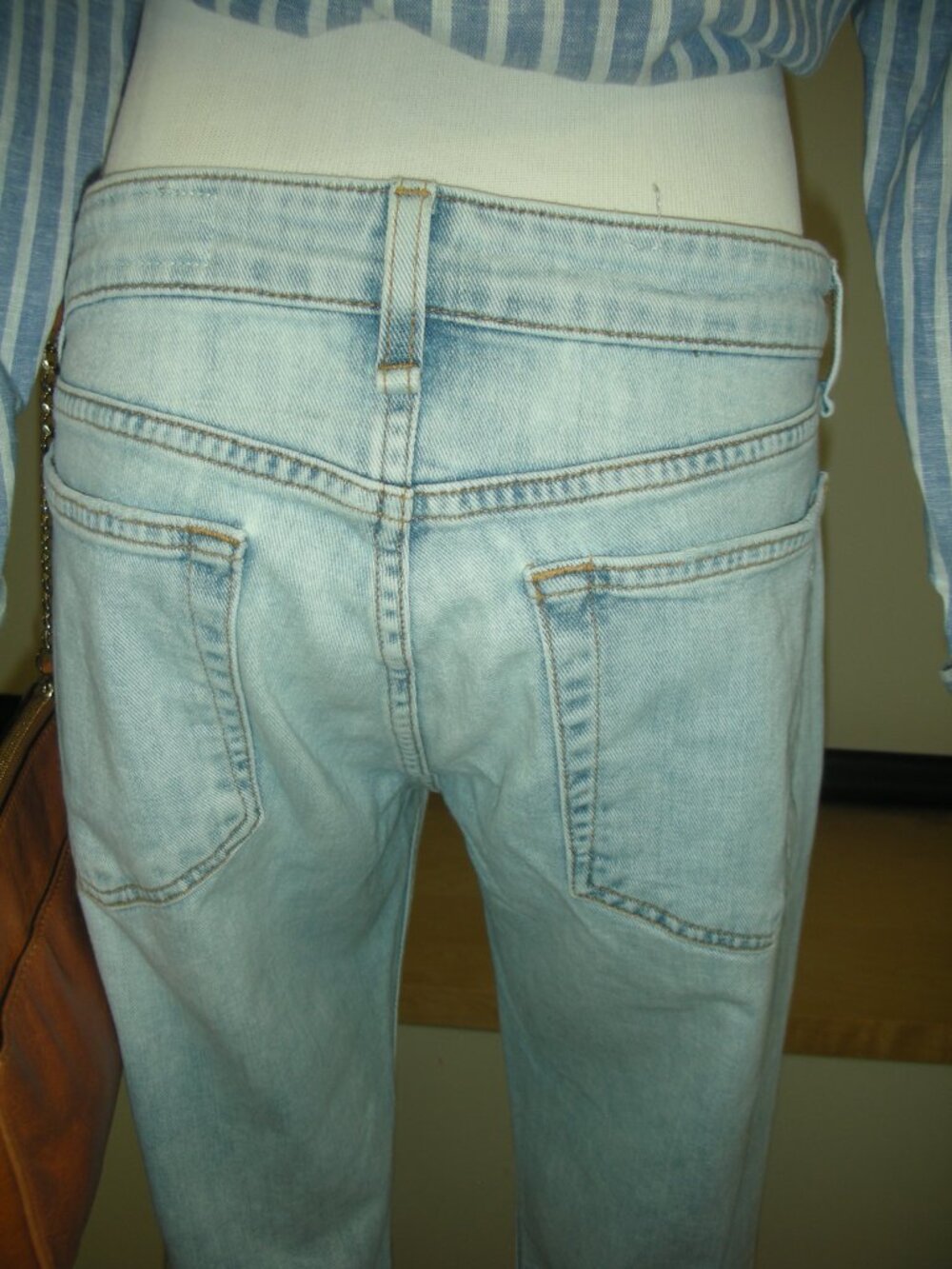 Rag & Bone Dre Jeans Jade Wash Size 27 Low Rise Slim Boyfriend Light Wash Design - Picture 4 of 9